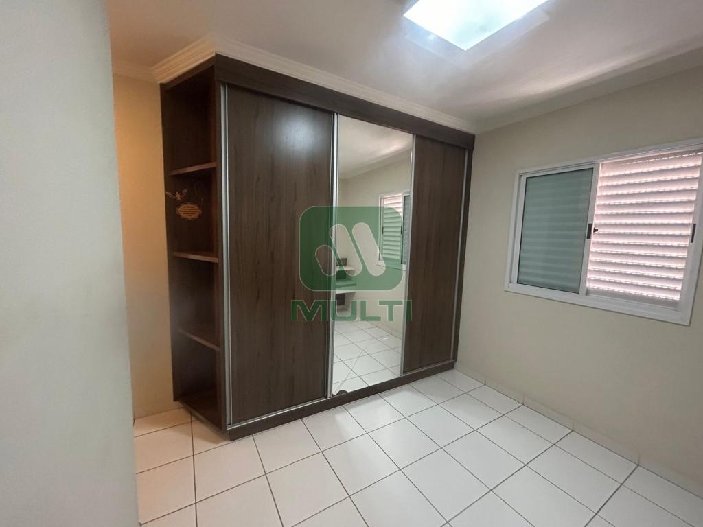 Apartamento à venda com 2 quartos, 67m² - Foto 13