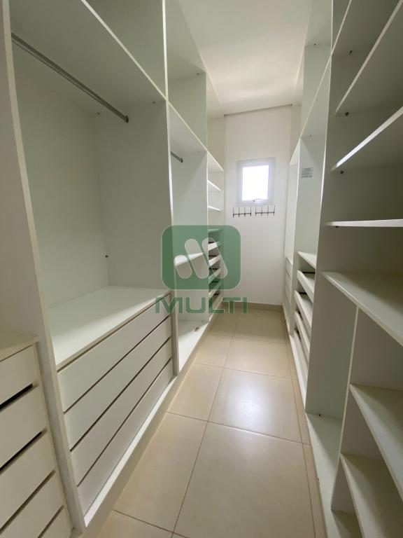 Casa de Condomínio à venda com 4 quartos, 354m² - Foto 17