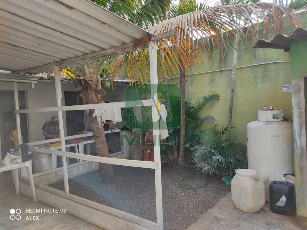 Prédio Inteiro à venda com 1 quarto, 250m² - Foto 9