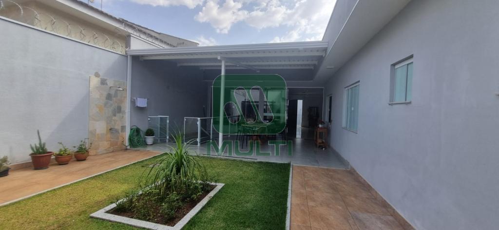 Casa à venda com 3 quartos, 325m² - Foto 20