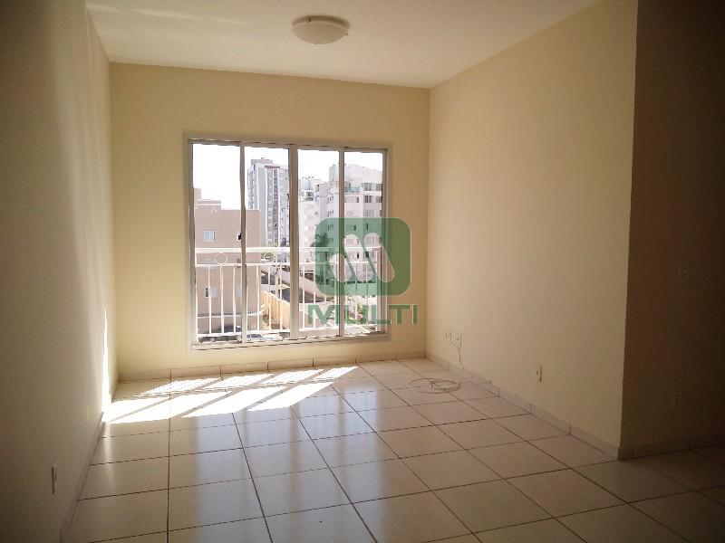 Apartamento à venda com 3 quartos, 68m² - Foto 1