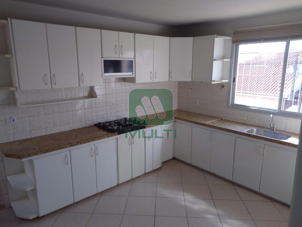 Apartamento à venda com 3 quartos, 140m² - Foto 5