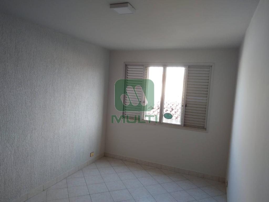 Apartamento à venda com 3 quartos, 140m² - Foto 10