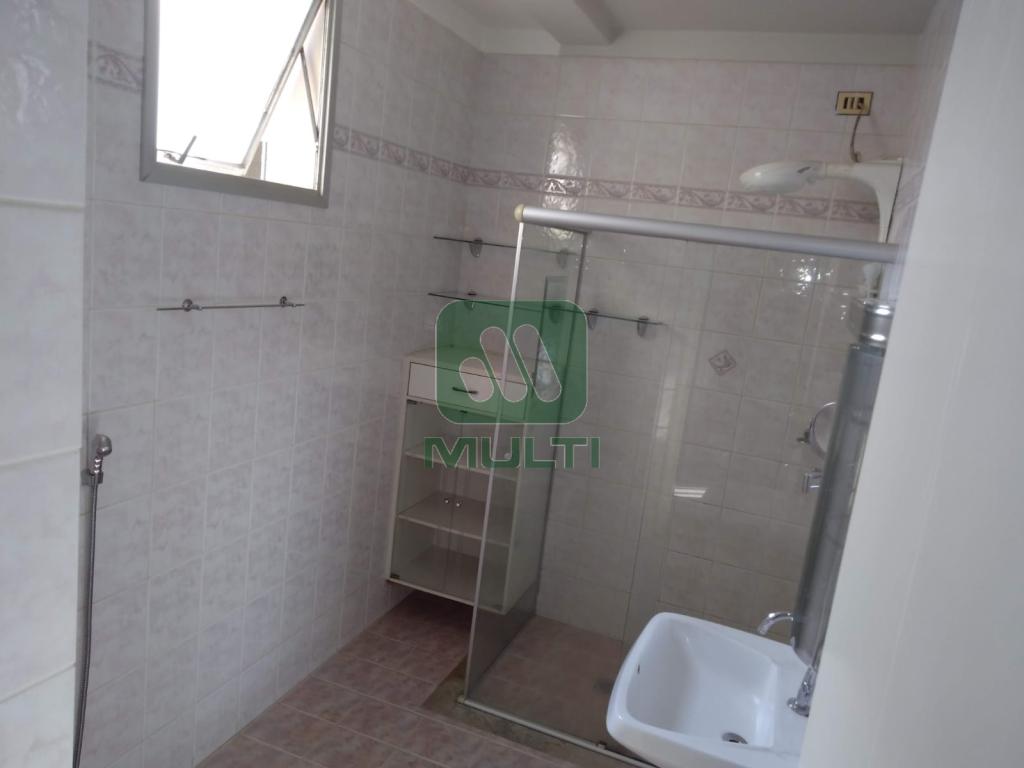 Apartamento à venda com 3 quartos, 140m² - Foto 17