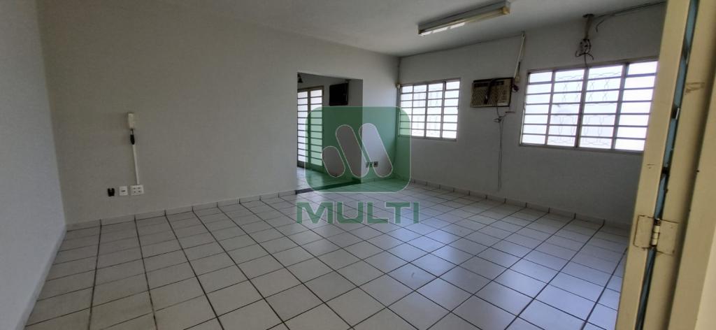 Prédio Inteiro à venda com 1 quarto, 248m² - Foto 14