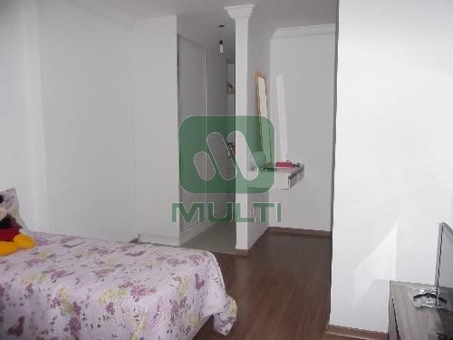 Casa à venda com 4 quartos, 540m² - Foto 5