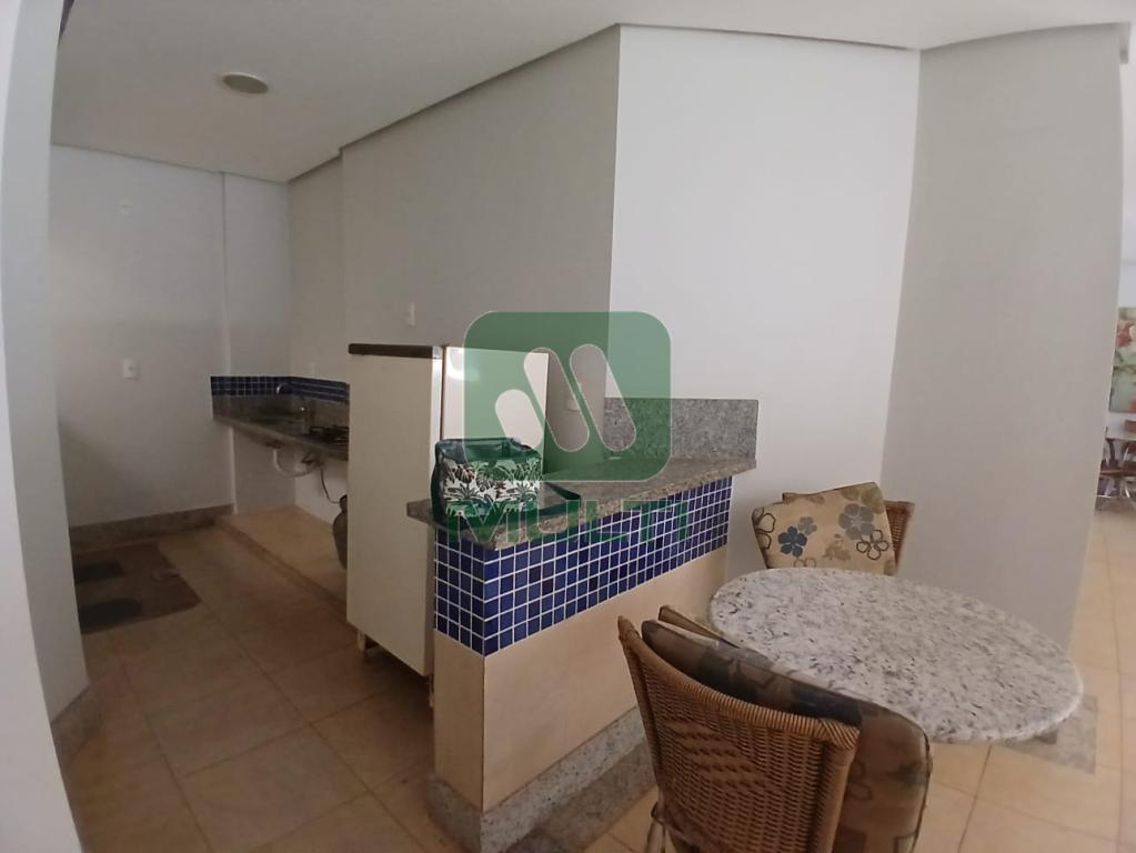 Apartamento à venda com 2 quartos, 70m² - Foto 25