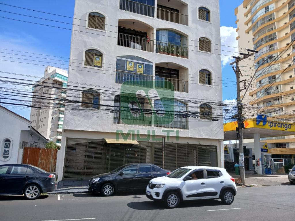 Apartamento à venda com 2 quartos, 70m² - Foto 29