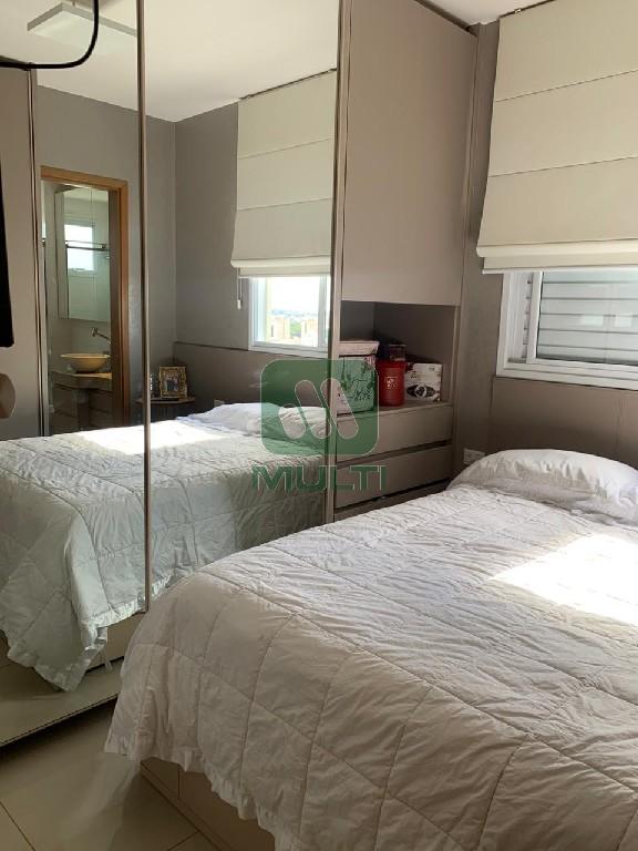 Apartamento à venda com 2 quartos, 63m² - Foto 8