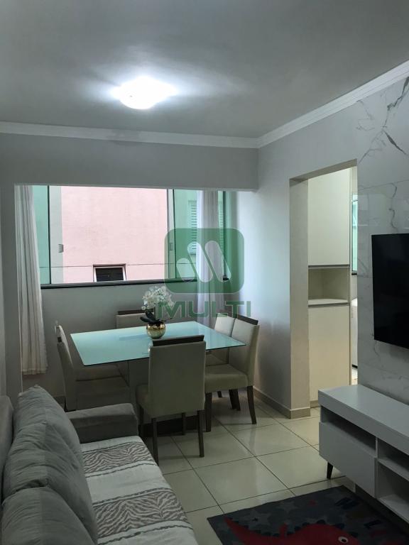 Apartamento à venda com 2 quartos, 55m² - Foto 1