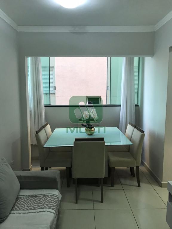 Apartamento à venda com 2 quartos, 55m² - Foto 2