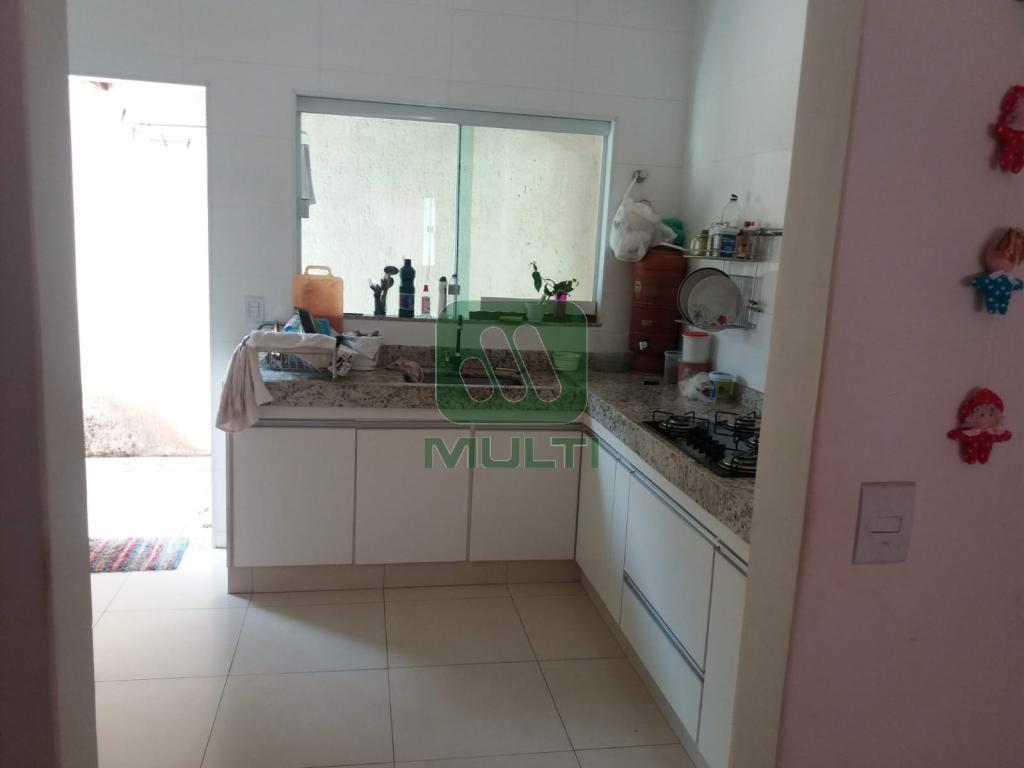 Casa à venda com 3 quartos, 120m² - Foto 12