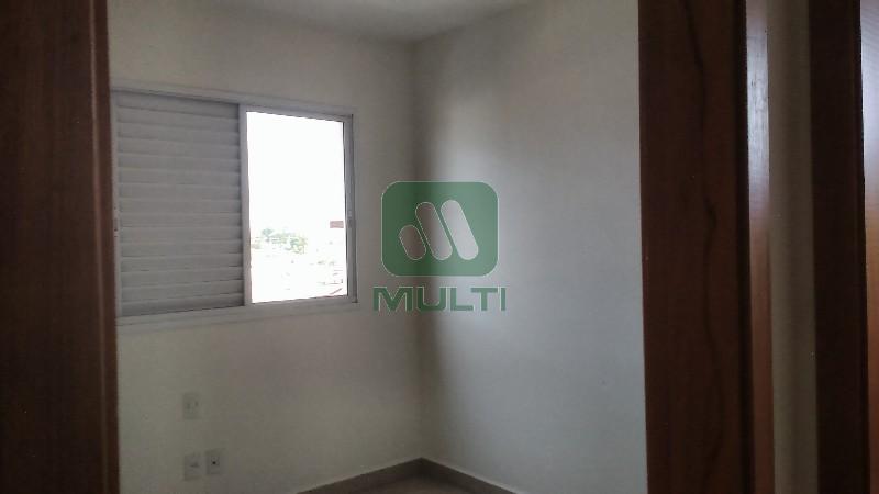 Apartamento à venda com 2 quartos, 58m² - Foto 4