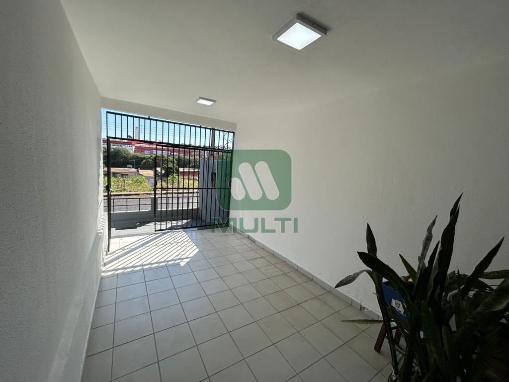 Casa à venda com 3 quartos, 127m² - Foto 13