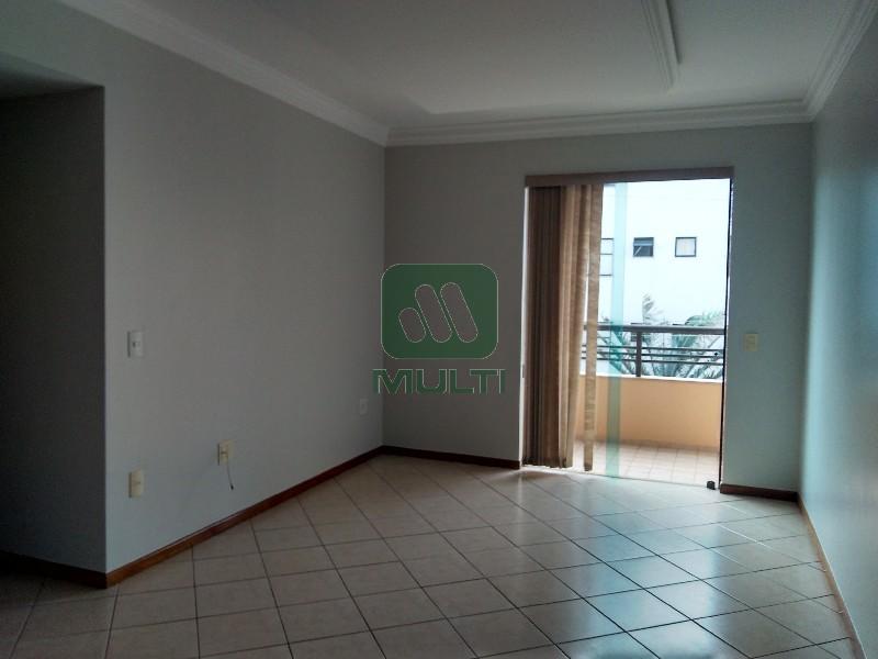 Apartamento à venda com 3 quartos, 87m² - Foto 1