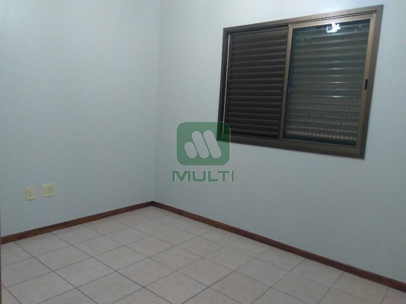 Apartamento à venda com 3 quartos, 87m² - Foto 7