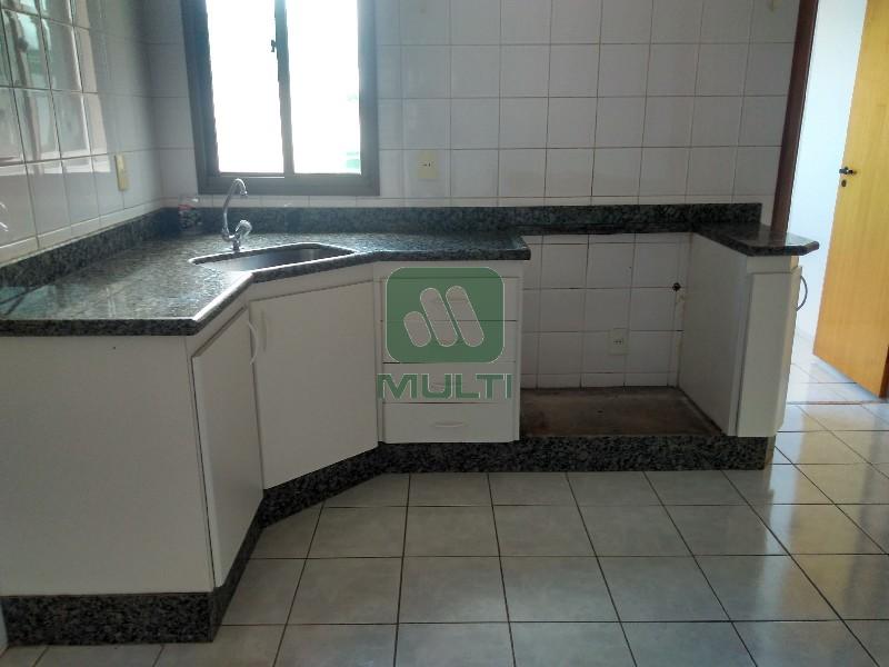 Apartamento à venda com 3 quartos, 87m² - Foto 13