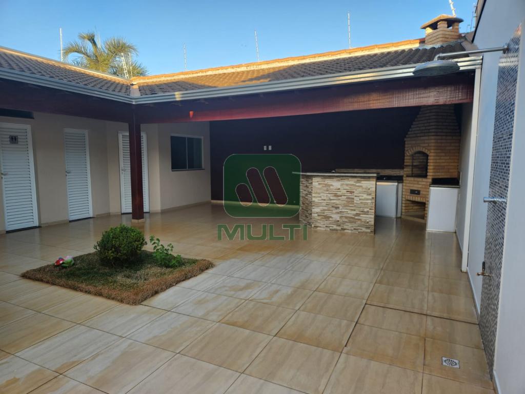 Casa à venda com 2 quartos, 190m² - Foto 14