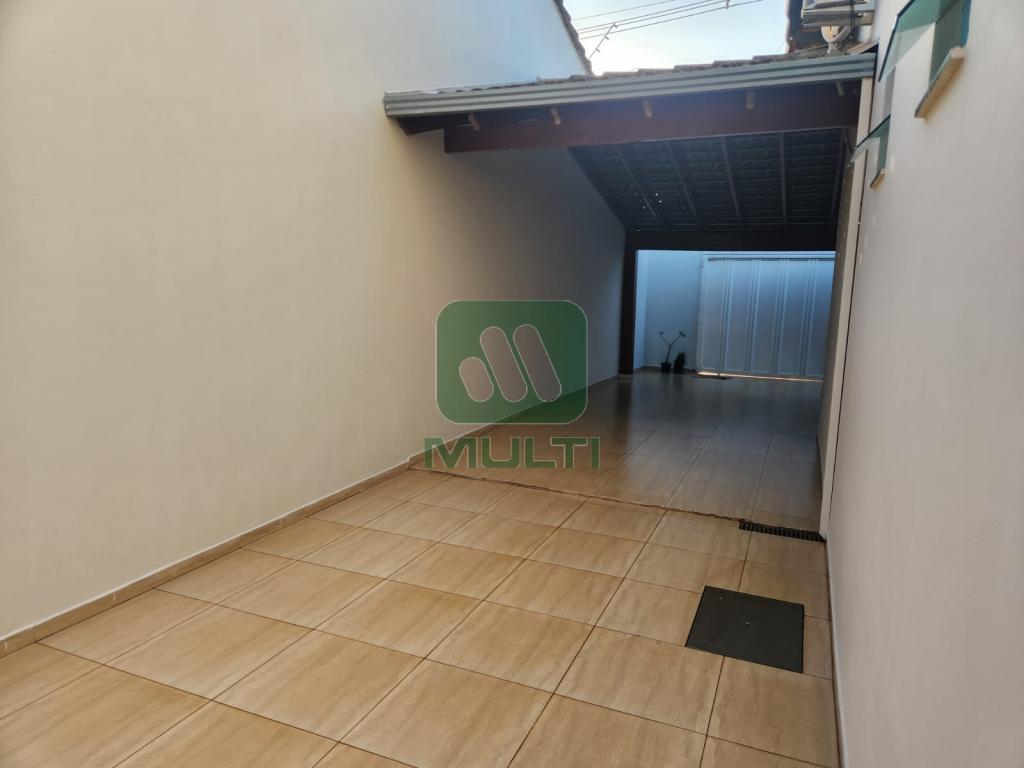 Casa à venda com 2 quartos, 190m² - Foto 25