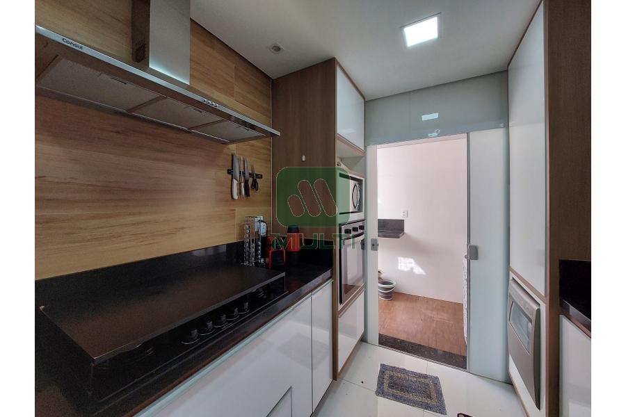 Apartamento à venda com 2 quartos, 62m² - Foto 4