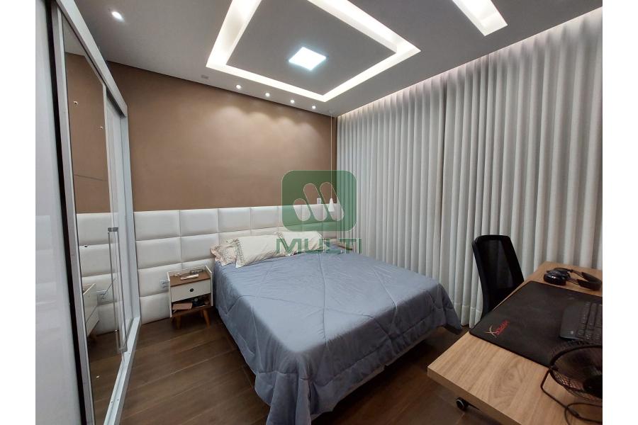 Apartamento à venda com 2 quartos, 62m² - Foto 11