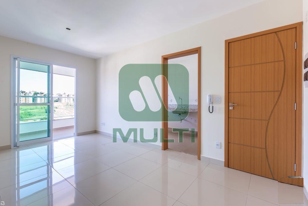 Apartamento à venda com 2 quartos, 68m² - Foto 1