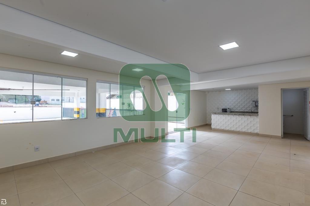 Apartamento à venda com 2 quartos, 68m² - Foto 7