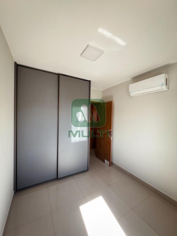 Apartamento à venda com 2 quartos, 68m² - Foto 19