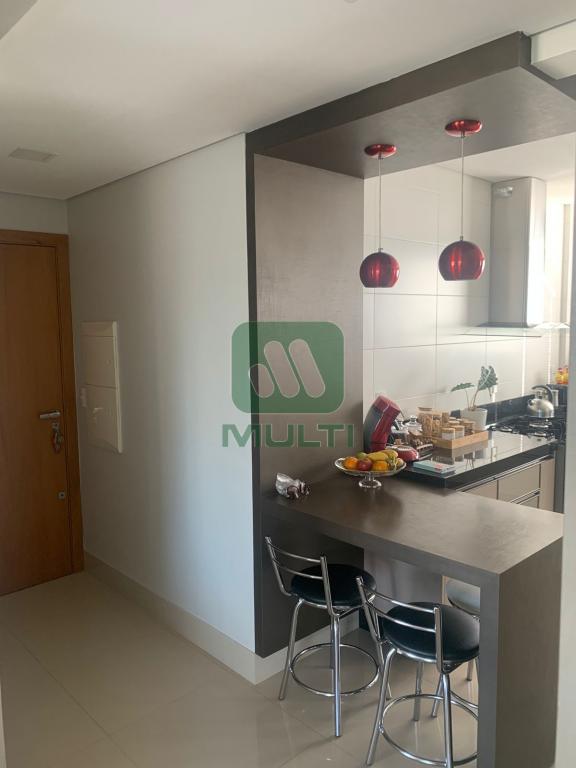 Apartamento à venda com 3 quartos, 162m² - Foto 9