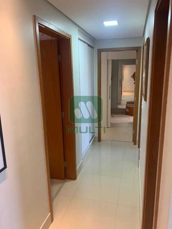 Apartamento à venda com 3 quartos, 162m² - Foto 22