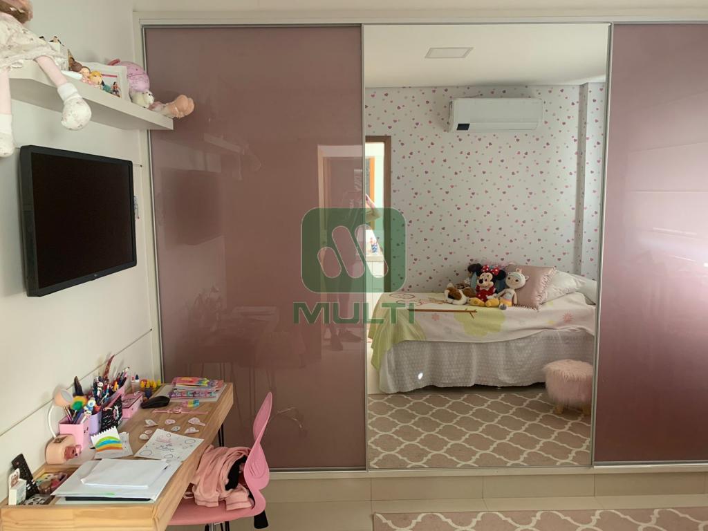 Apartamento à venda com 3 quartos, 162m² - Foto 28