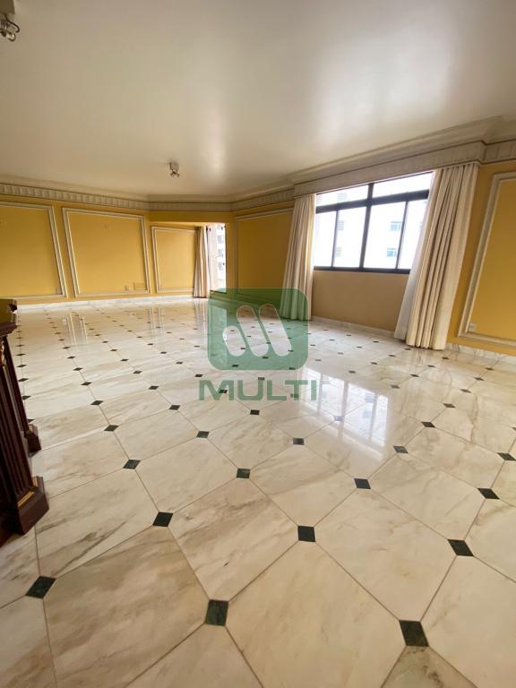 Apartamento à venda com 4 quartos, 370m² - Foto 1