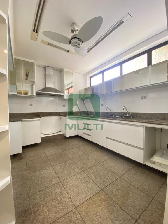 Apartamento à venda com 4 quartos, 370m² - Foto 7