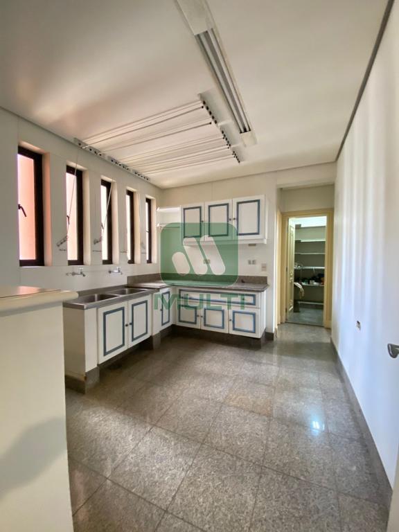 Apartamento à venda com 4 quartos, 370m² - Foto 9