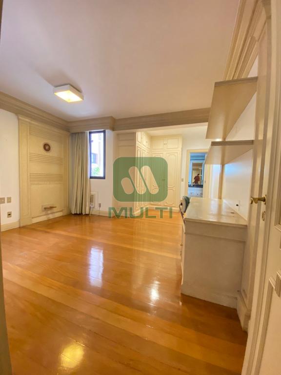 Apartamento à venda com 4 quartos, 370m² - Foto 15