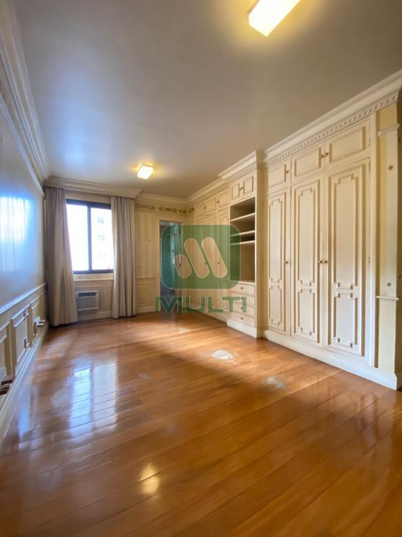 Apartamento à venda com 4 quartos, 370m² - Foto 19