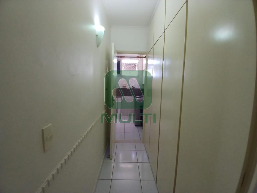 Apartamento à venda com 3 quartos, 160m² - Foto 16