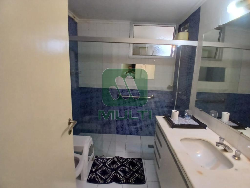 Apartamento à venda com 3 quartos, 160m² - Foto 18