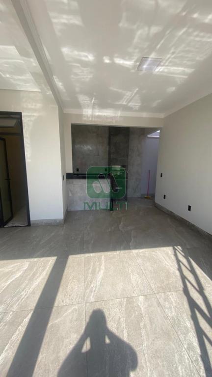 Casa à venda com 3 quartos, 170m² - Foto 12