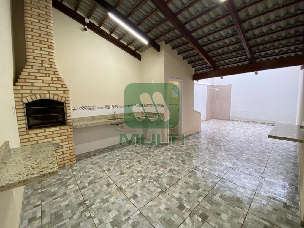 Casa à venda com 3 quartos, 148m² - Foto 17