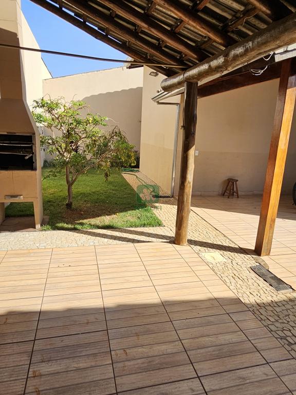 Casa à venda com 3 quartos, 200m² - Foto 10