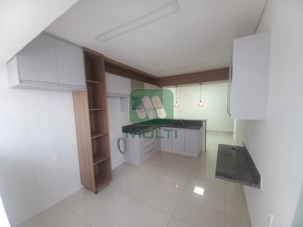 Casa à venda com 3 quartos, 196m² - Foto 5