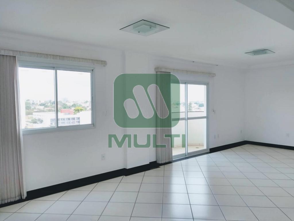 Apartamento à venda com 3 quartos, 122m² - Foto 3