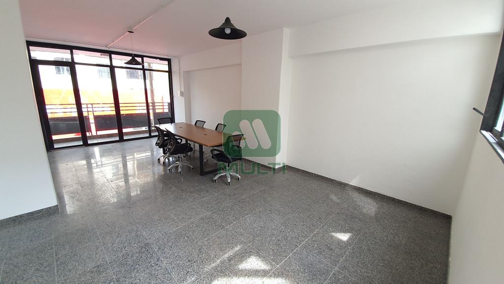 Conjunto Comercial-Sala à venda com 1 quarto, 50m² - Foto 1