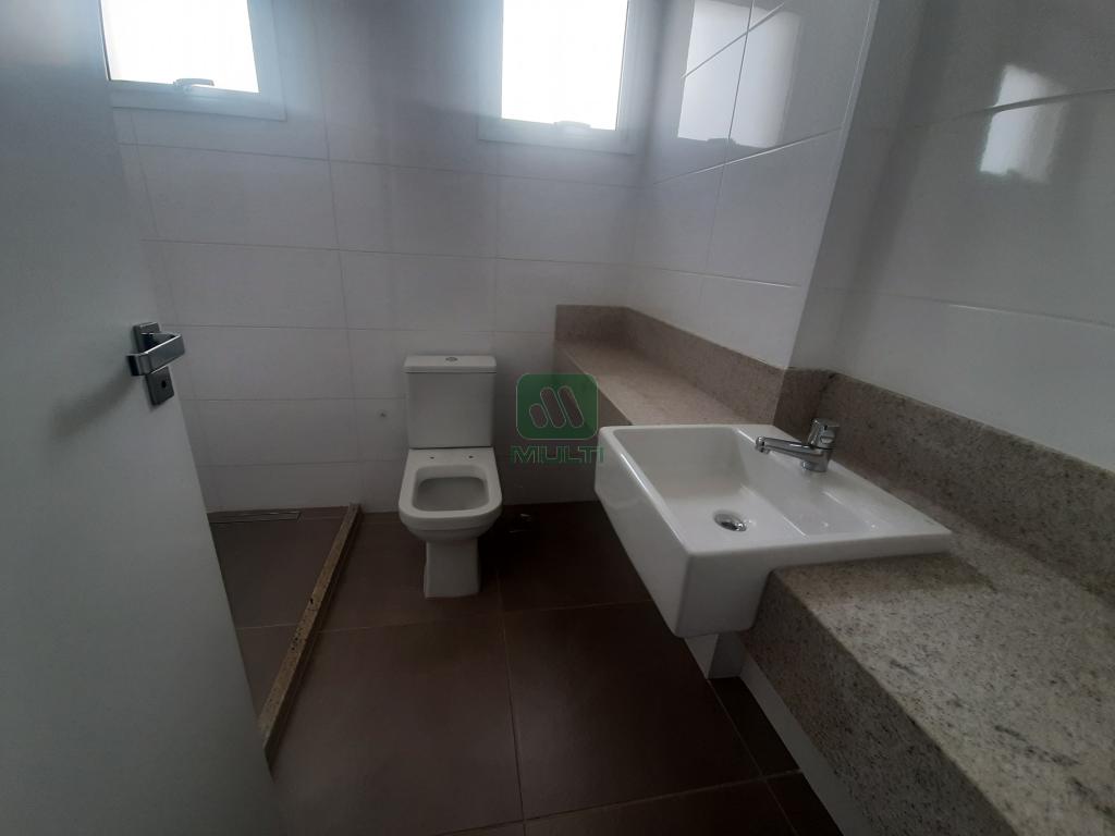 Apartamento à venda com 3 quartos, 136m² - Foto 11