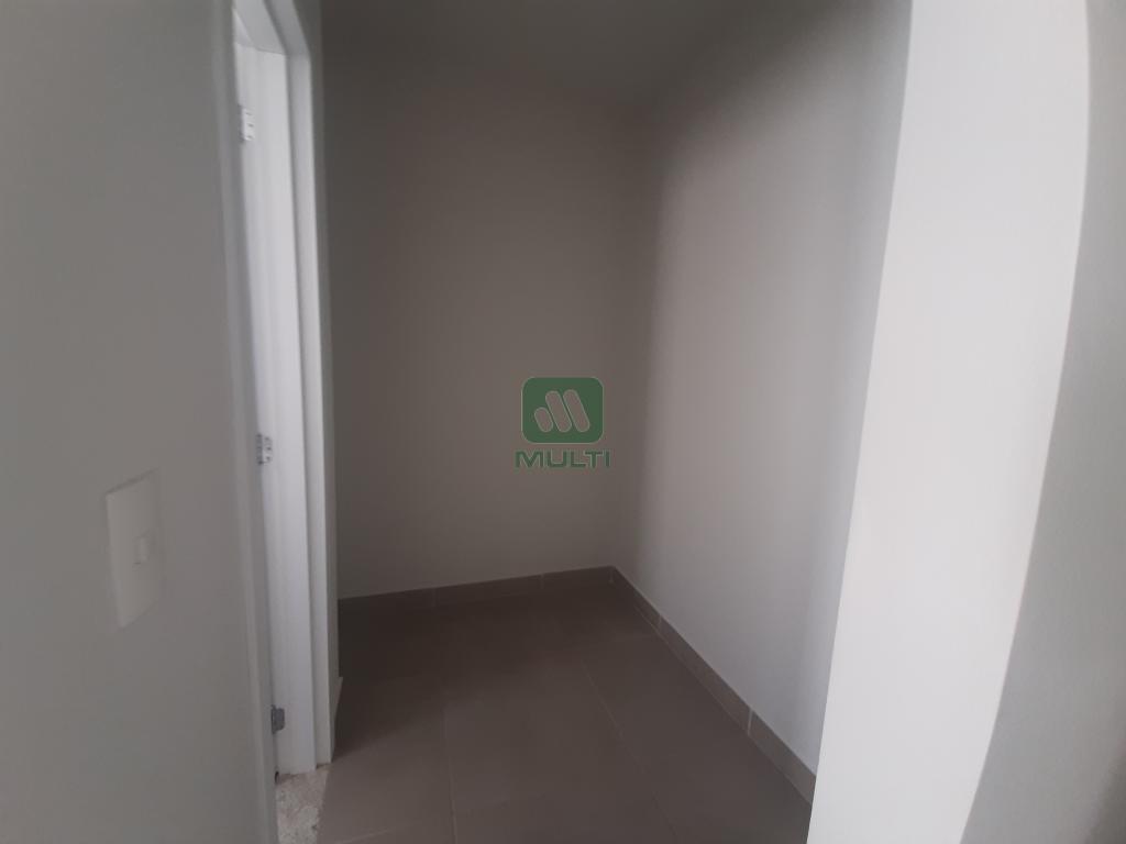 Apartamento à venda com 3 quartos, 136m² - Foto 13