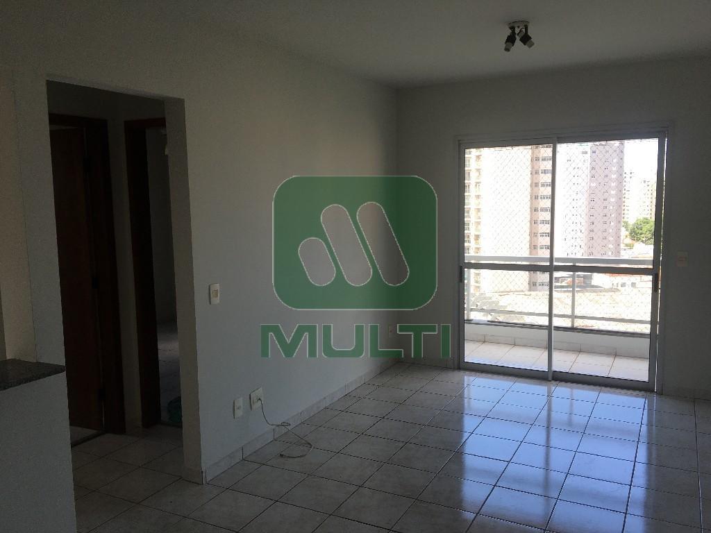 Apartamento à venda com 1 quarto, 50m² - Foto 2