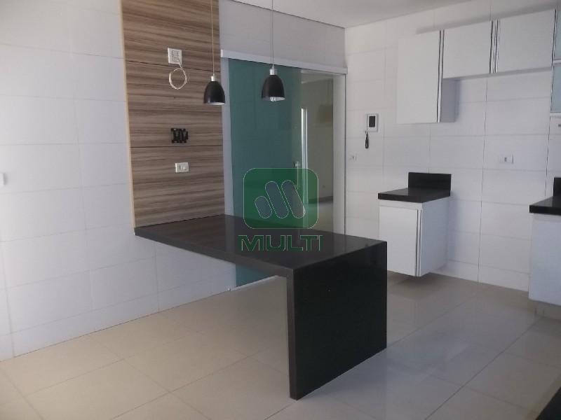 Casa à venda com 3 quartos, 184m² - Foto 8