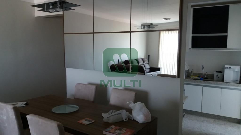 Apartamento à venda com 3 quartos, 117m² - Foto 13