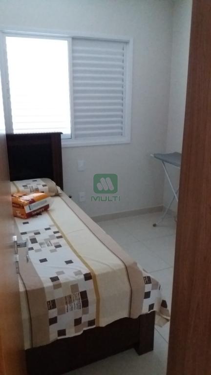 Apartamento à venda com 3 quartos, 117m² - Foto 19